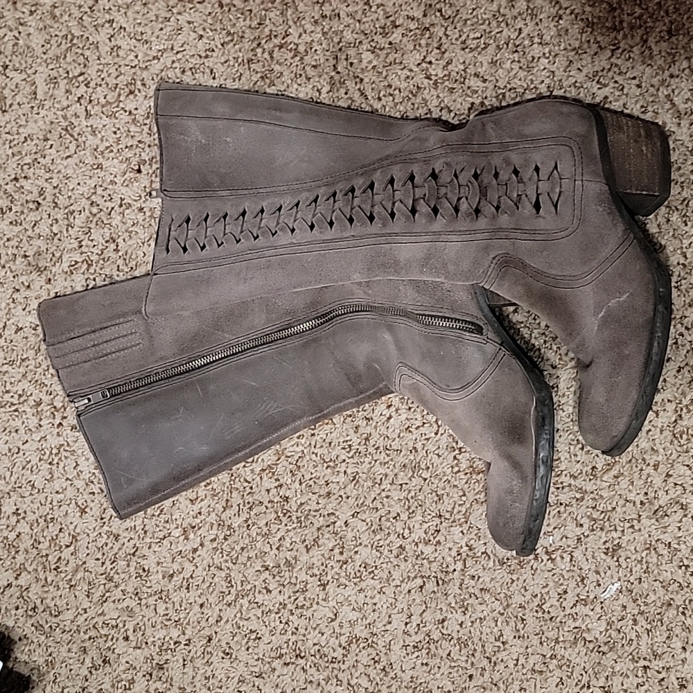 Born Boots Size 8/39